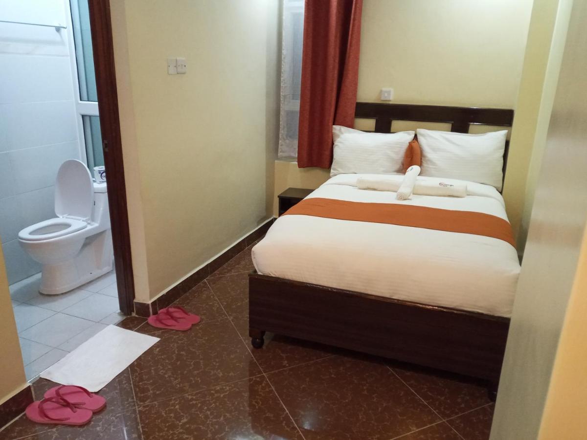 Claire De Lune Moonlight Hotel Nakuru Exterior foto