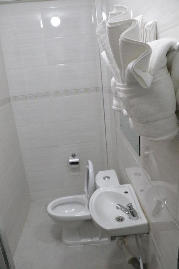 Claire De Lune Moonlight Hotel Nakuru Exterior foto